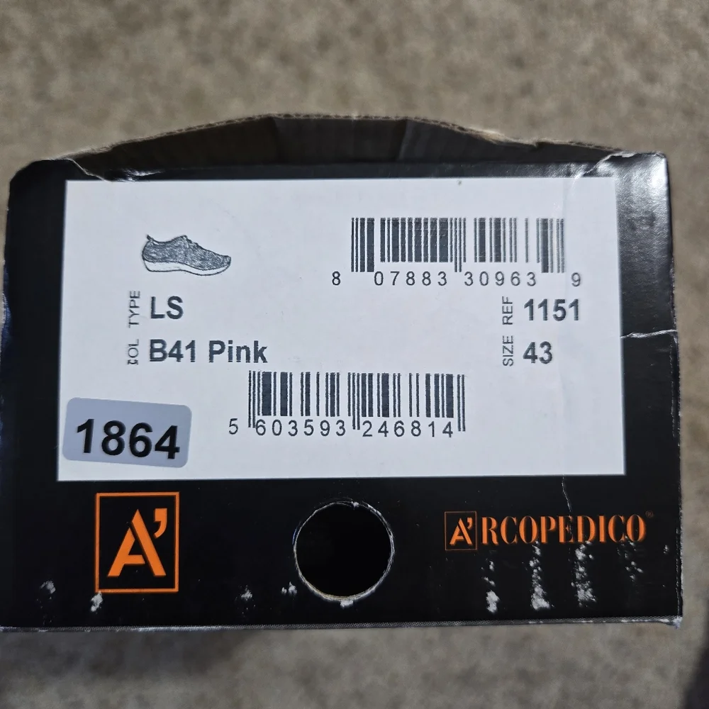 NWT Arcopedico Walking Shoes Pink Size 43